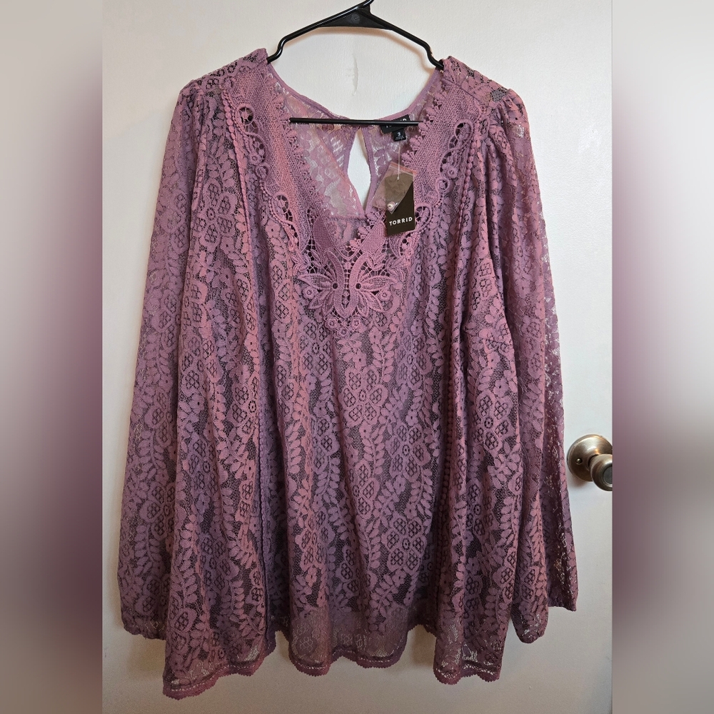 Torrid Lavender Lace V-Neck Long Sleeve